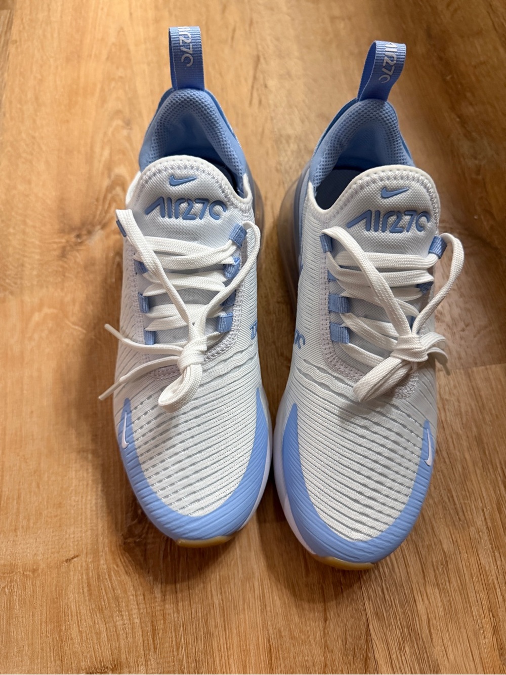 Nike Air270 Sneakers - White & Light Blue